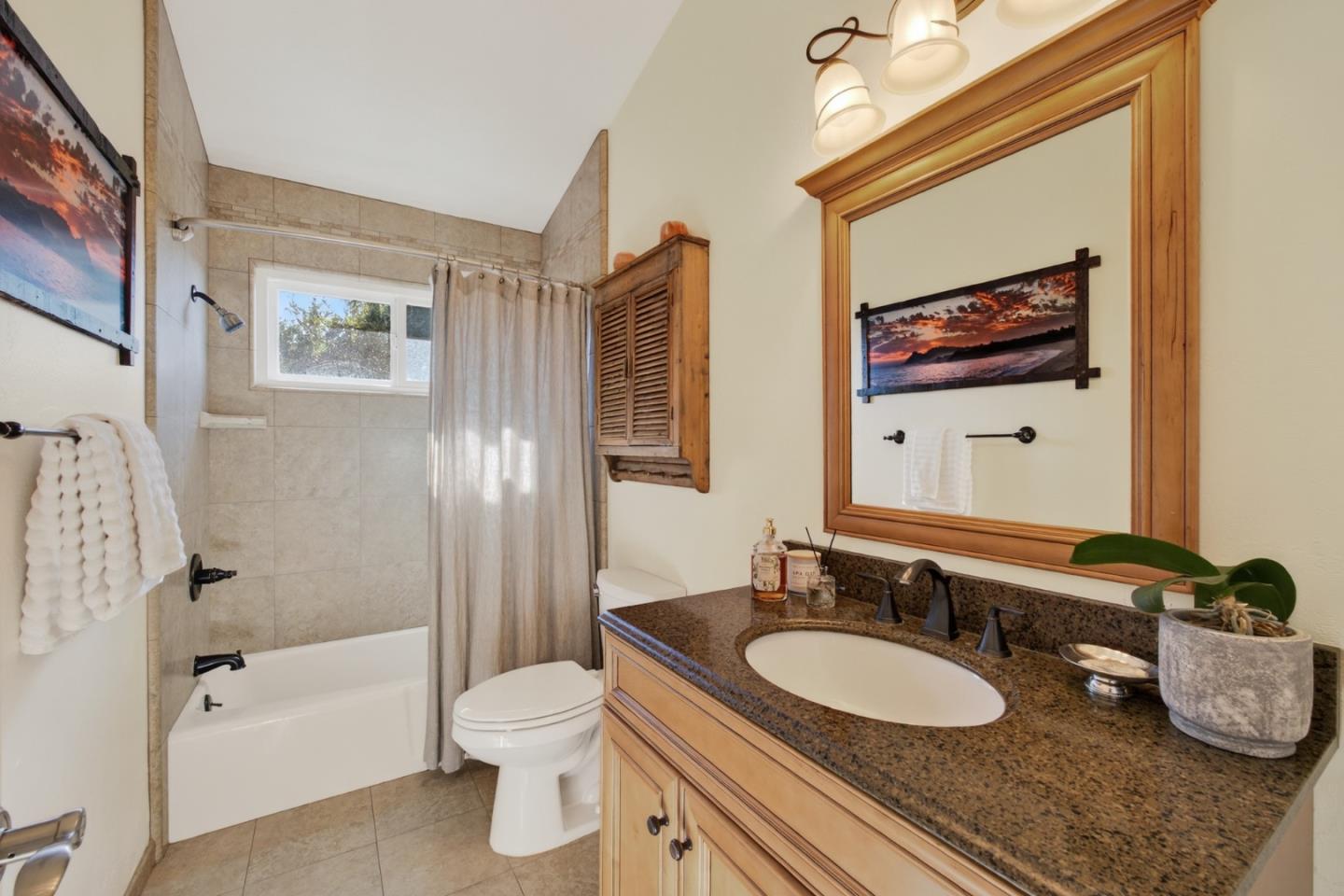 Detail Gallery Image 16 of 41 For 225 San Benancio Rd, Salinas,  CA 93908 - 3 Beds | 2 Baths