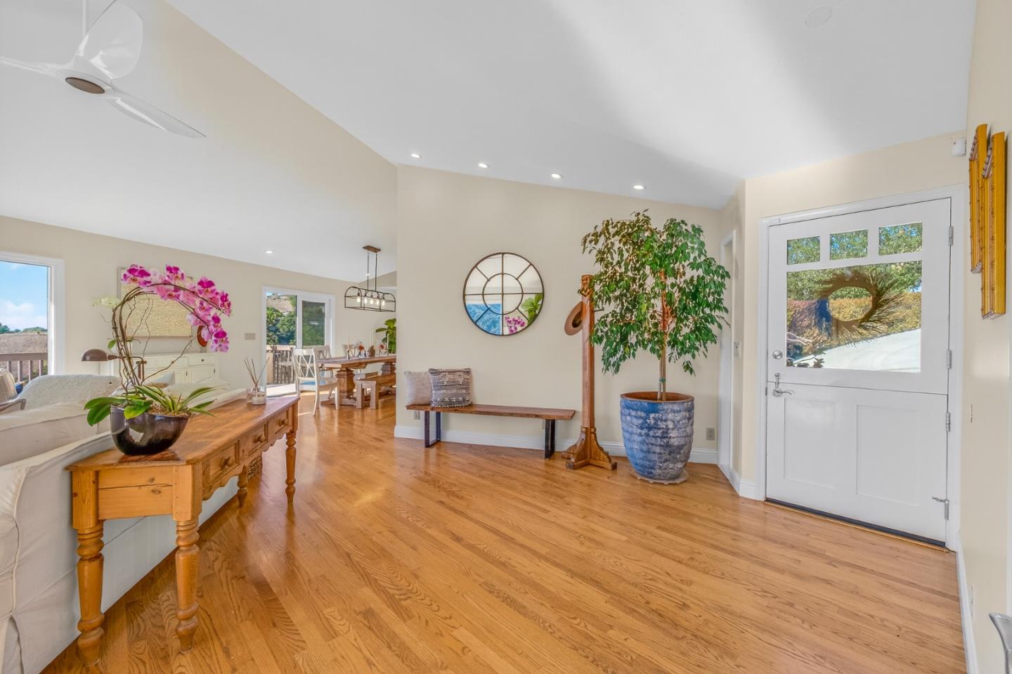 Detail Gallery Image 7 of 41 For 225 San Benancio Rd, Salinas,  CA 93908 - 3 Beds | 2 Baths