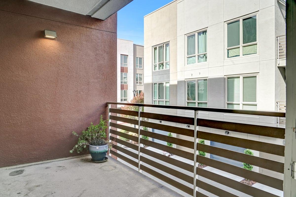 Detail Gallery Image 11 of 37 For 330 Riesling Ave #21,  Milpitas,  CA 95035 - 3 Beds | 2/1 Baths