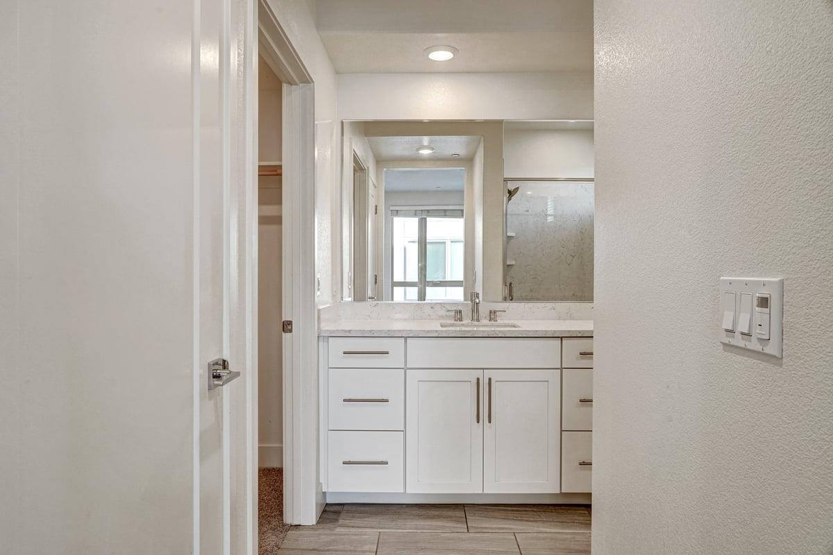 Detail Gallery Image 26 of 37 For 330 Riesling Ave #21,  Milpitas,  CA 95035 - 3 Beds | 2/1 Baths