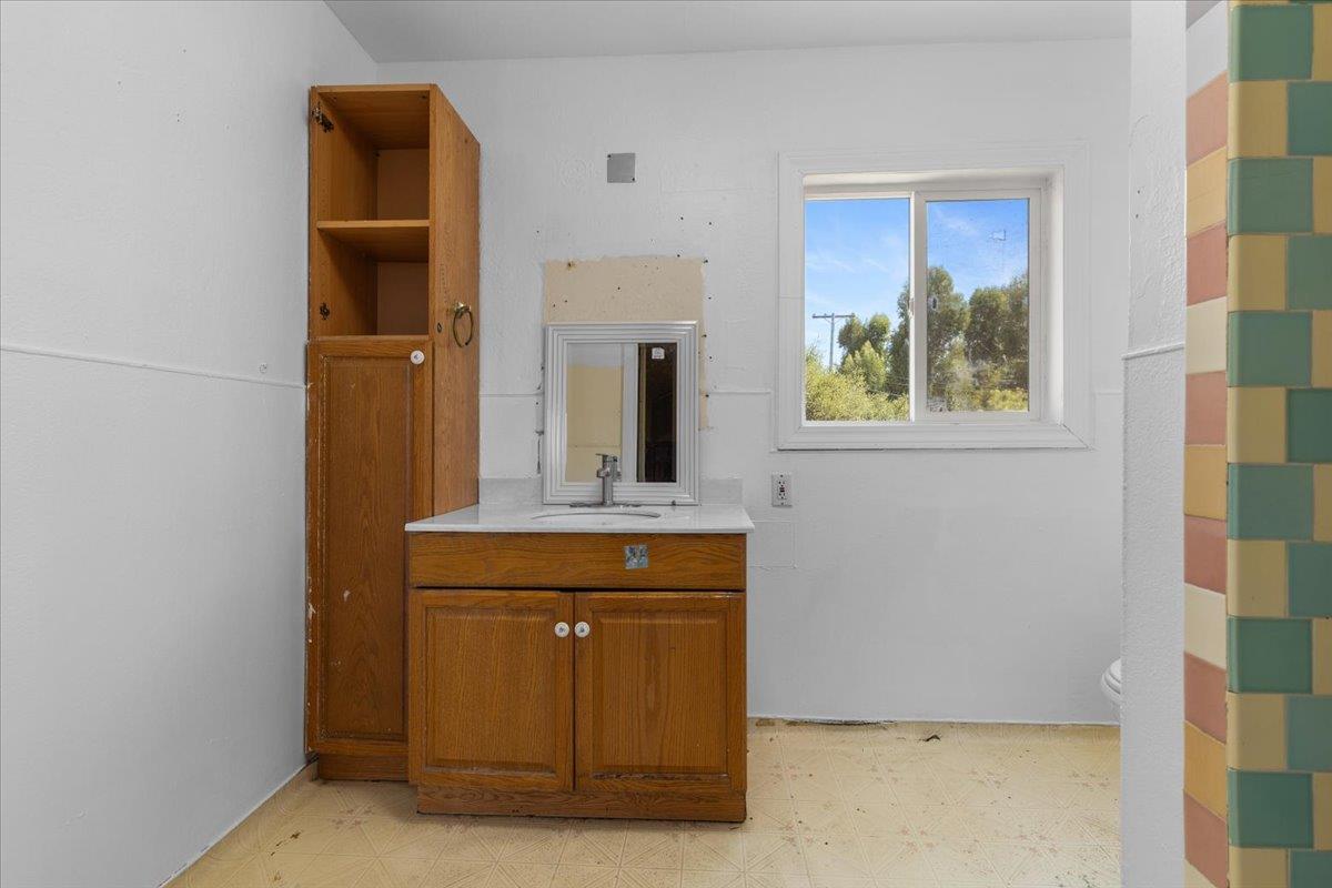 Detail Gallery Image 25 of 53 For 2145 Mount Pleasant Rd, San Jose,  CA 95148 - 4 Beds | 2 Baths