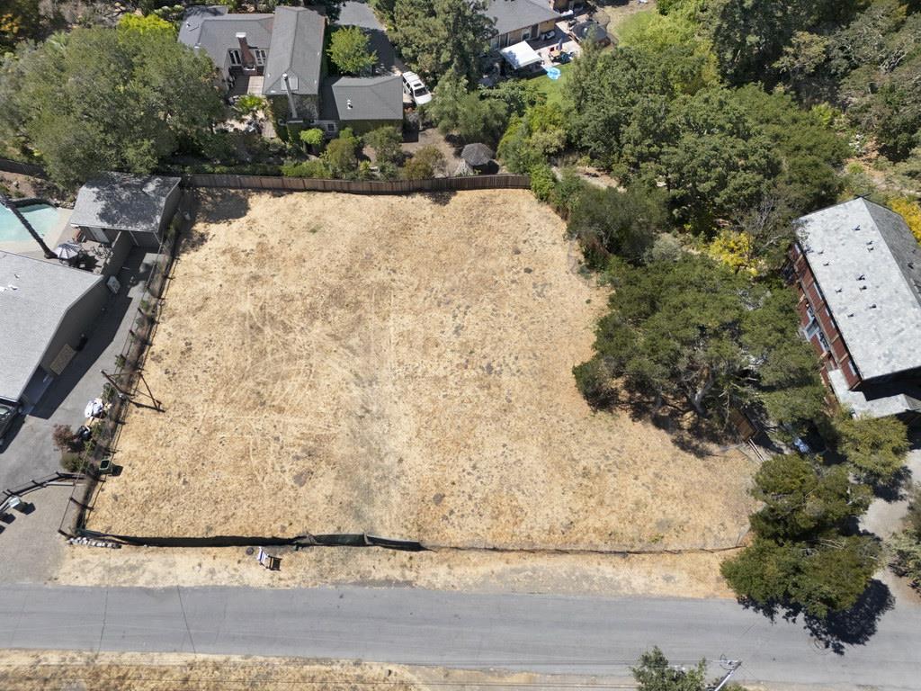 Detail Gallery Image 8 of 10 For 152 Alta Mesa Rd, Woodside,  CA 94062 - – Beds | – Baths