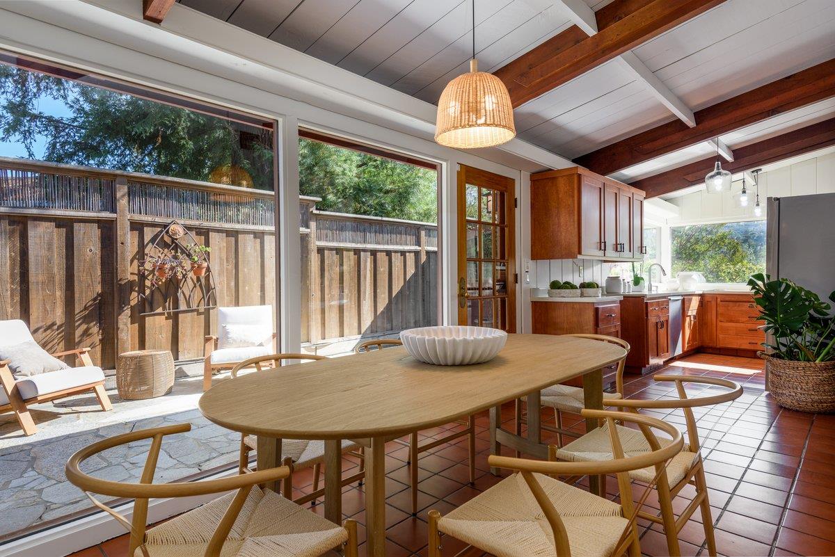Detail Gallery Image 7 of 21 For 66 Hilltop, San Carlos,  CA 94070 - 2 Beds | 1 Baths
