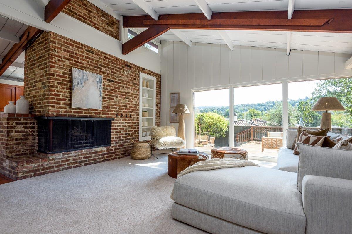 Detail Gallery Image 9 of 21 For 66 Hilltop, San Carlos,  CA 94070 - 2 Beds | 1 Baths