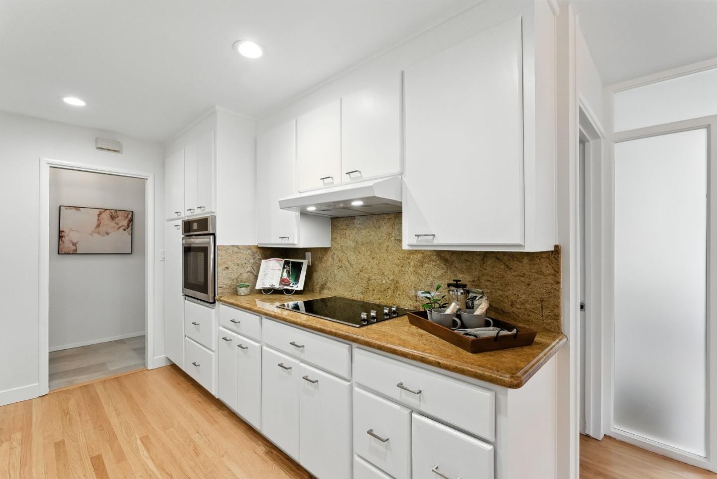 Detail Gallery Image 12 of 33 For 3520 Greer Rd, Palo Alto,  CA 94303 - 4 Beds | 2/1 Baths