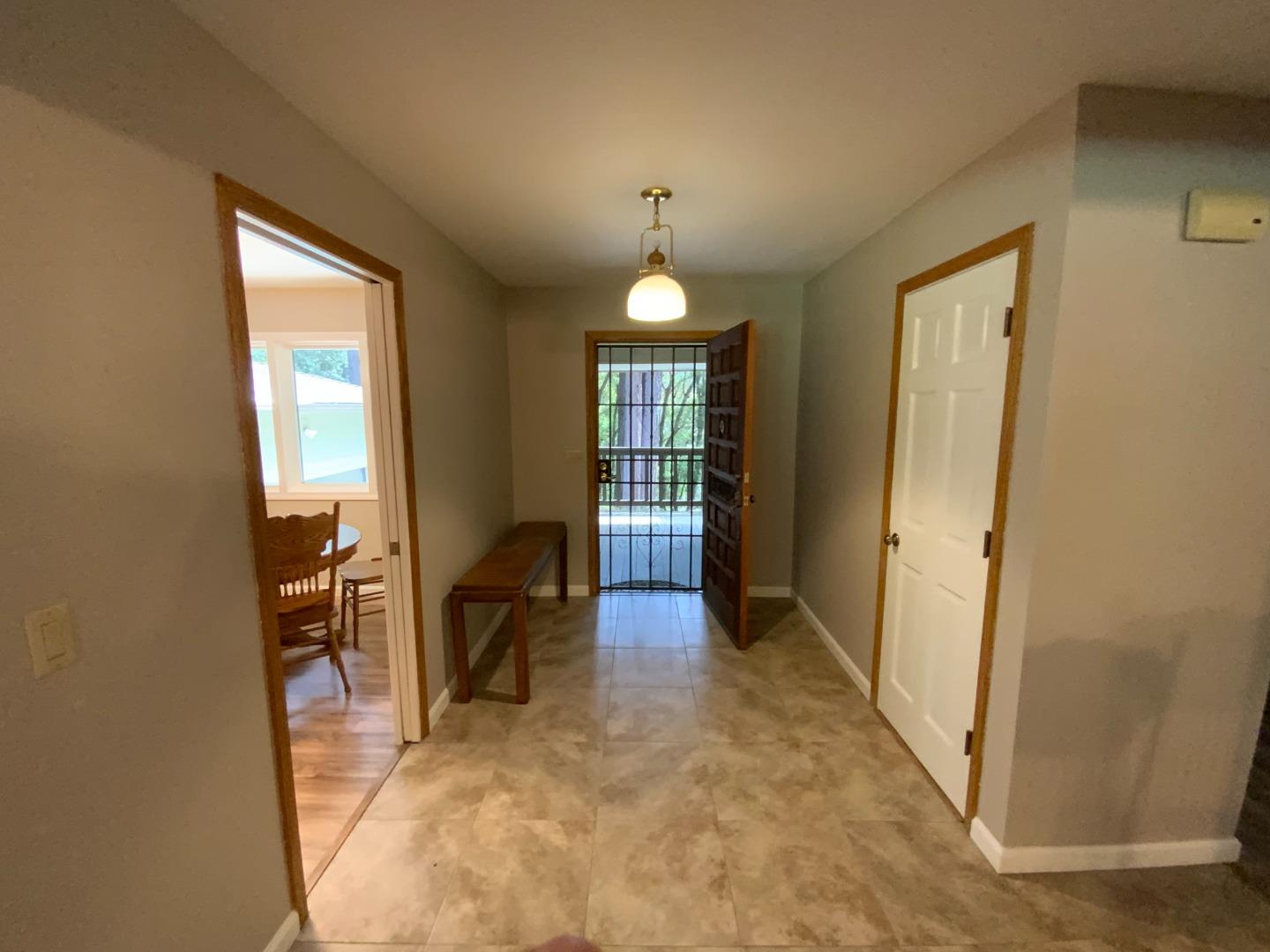 Detail Gallery Image 13 of 25 For 300 Winona Way, Aptos,  CA 95003 - 4 Beds | 2/1 Baths