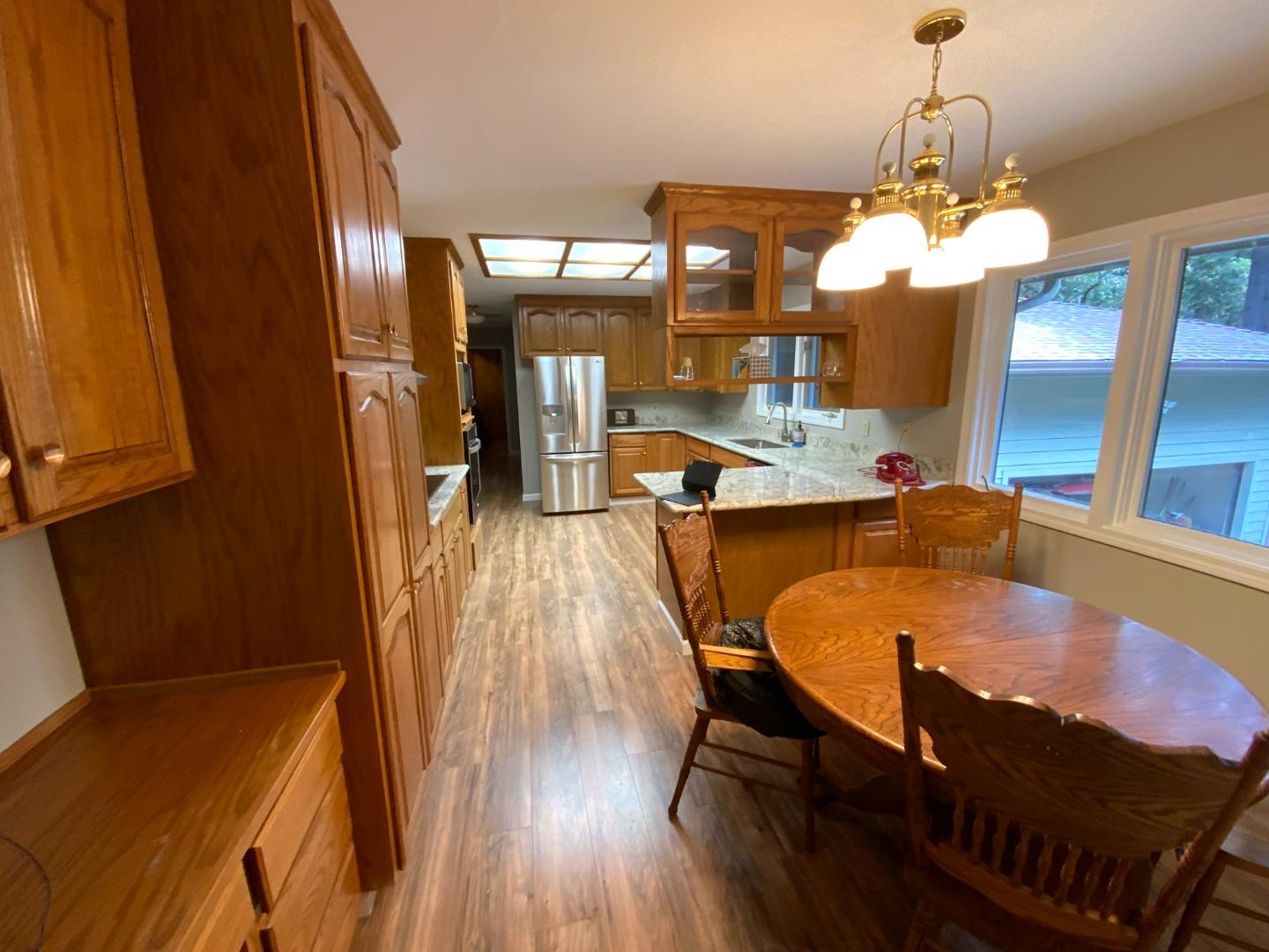 Detail Gallery Image 4 of 25 For 300 Winona Way, Aptos,  CA 95003 - 4 Beds | 2/1 Baths