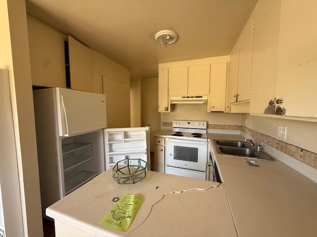 Detail Gallery Image 4 of 14 For 917 Acosta Plz #4,  Salinas,  CA 93905 - 3 Beds | 1/1 Baths