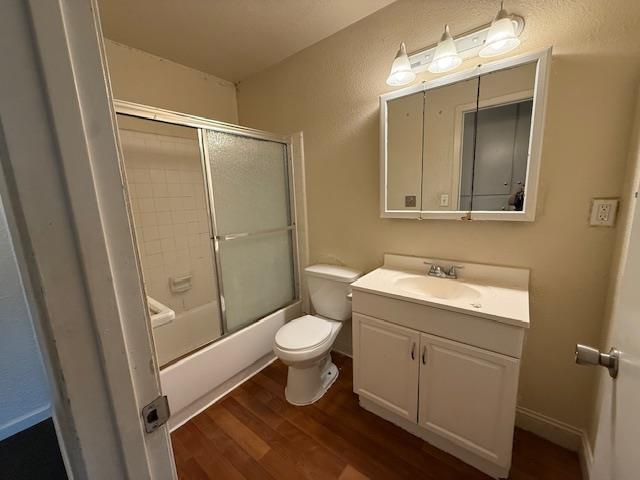 Detail Gallery Image 9 of 14 For 917 Acosta Plz #4,  Salinas,  CA 93905 - 3 Beds | 1/1 Baths