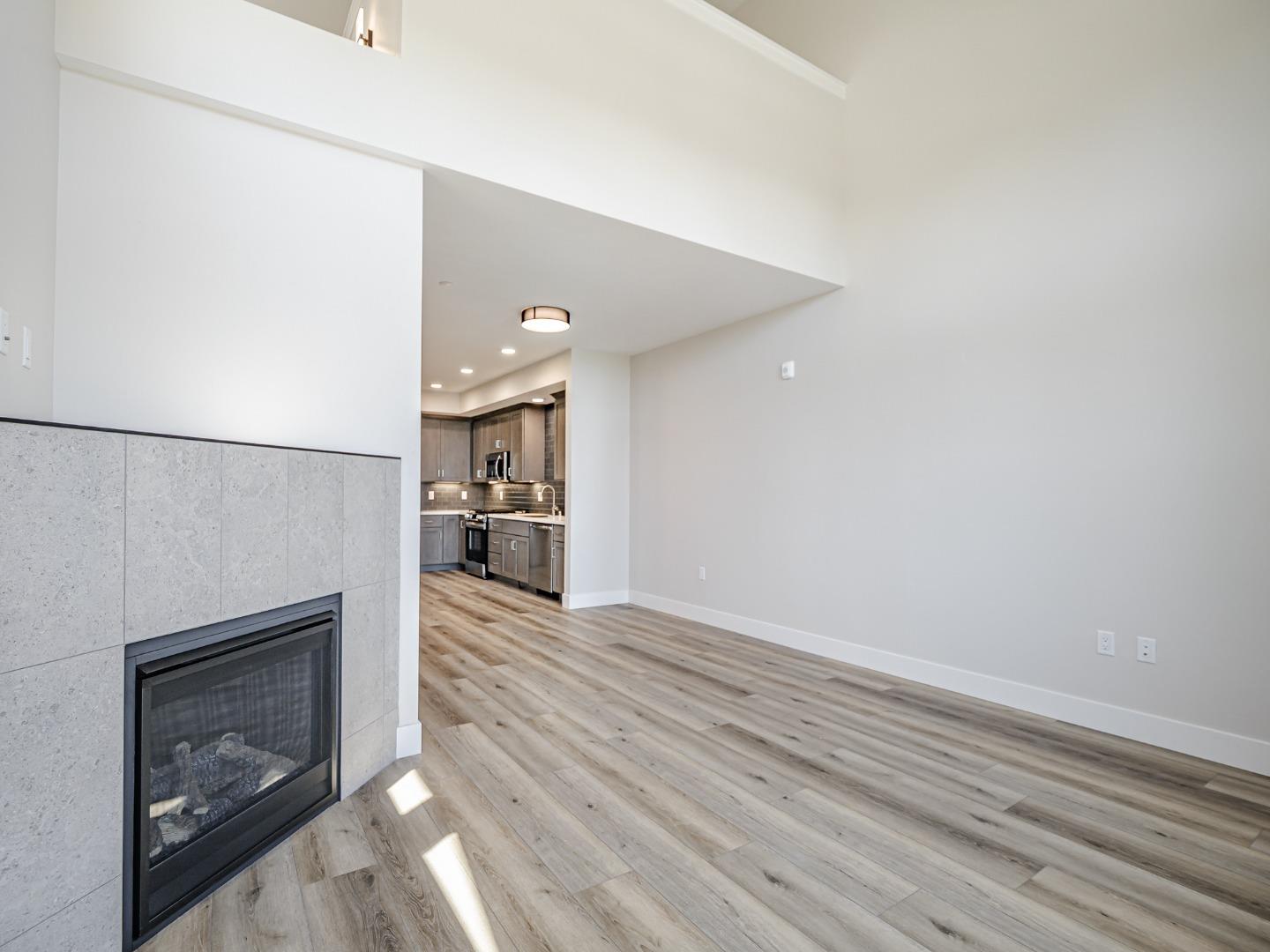 Detail Gallery Image 12 of 47 For 121 Aptos Village Way #1,  Aptos,  CA 95003 - 2 Beds | 2 Baths