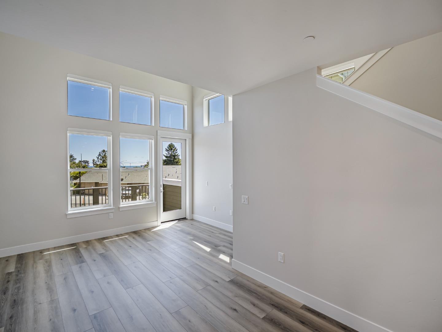 Detail Gallery Image 8 of 47 For 121 Aptos Village Way #1,  Aptos,  CA 95003 - 2 Beds | 2 Baths