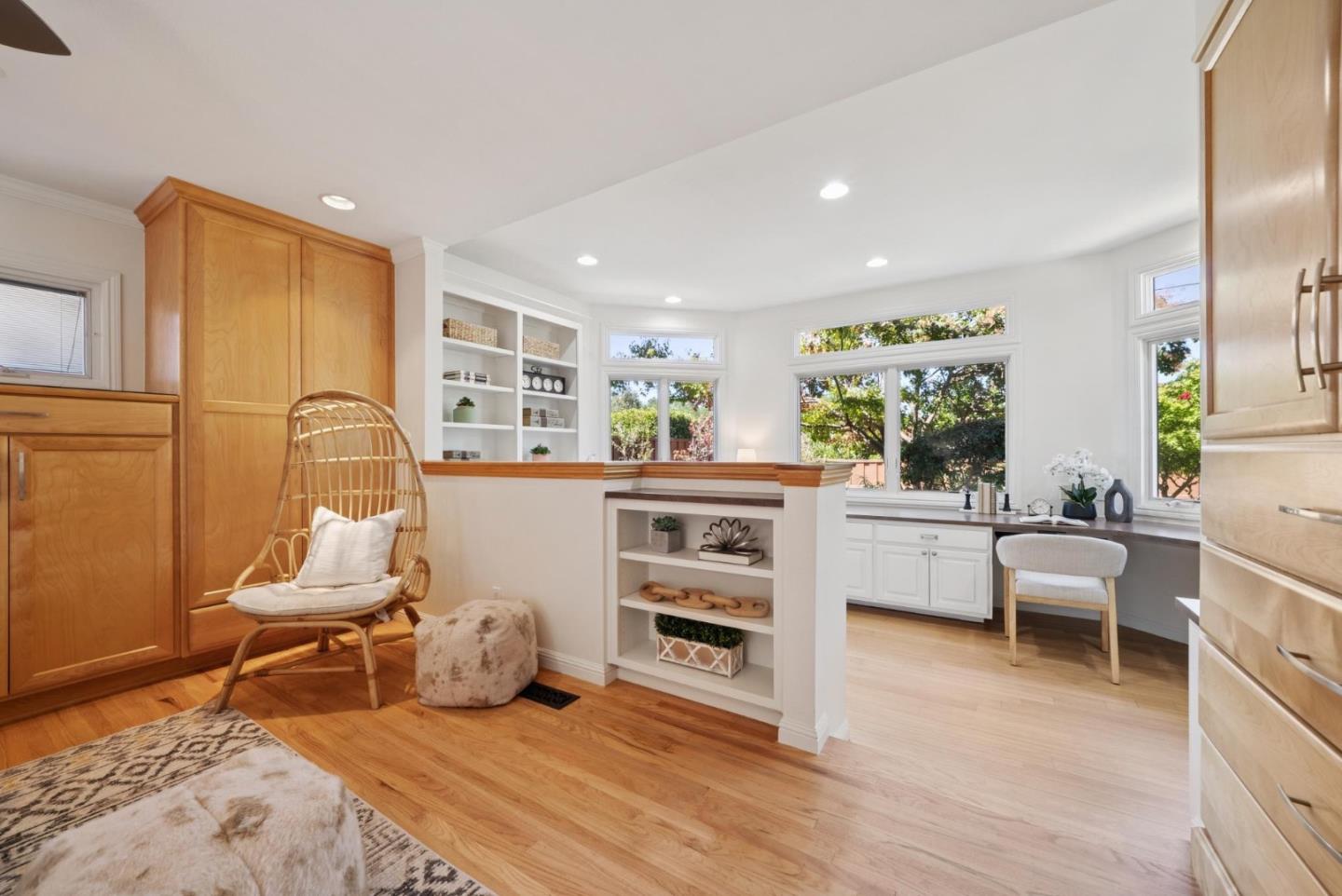 Detail Gallery Image 13 of 37 For 18371 Montpere Way, Saratoga,  CA 95070 - 3 Beds | 2 Baths