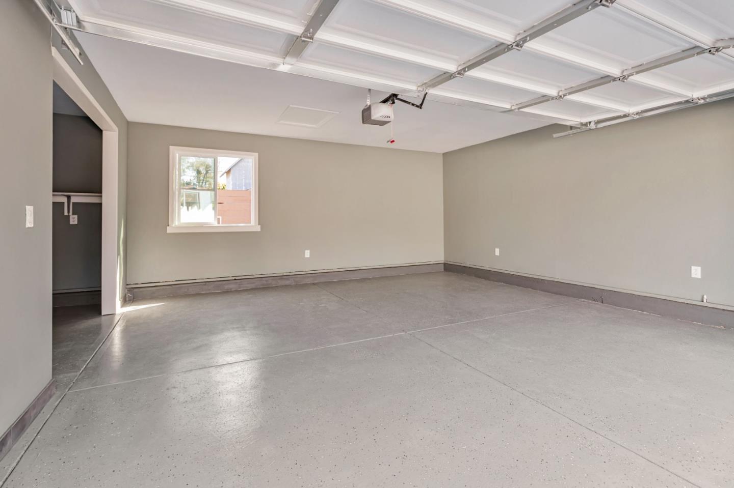 Detail Gallery Image 28 of 34 For 962 S 10th St, San Jose,  CA 95112 - 4 Beds | 2/1 Baths