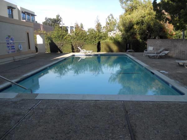 Detail Gallery Image 11 of 12 For 440 Cesano Ct #208,  Palo Alto,  CA 94306 - 2 Beds | 2 Baths