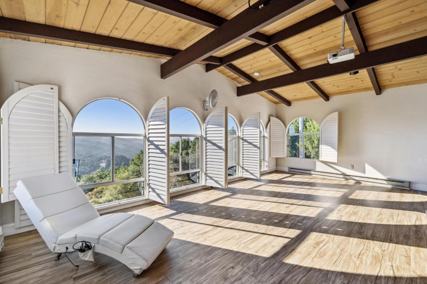 Detail Gallery Image 11 of 56 For 16999 Mcgill Rd, Saratoga,  CA 95070 - 4 Beds | 2 Baths