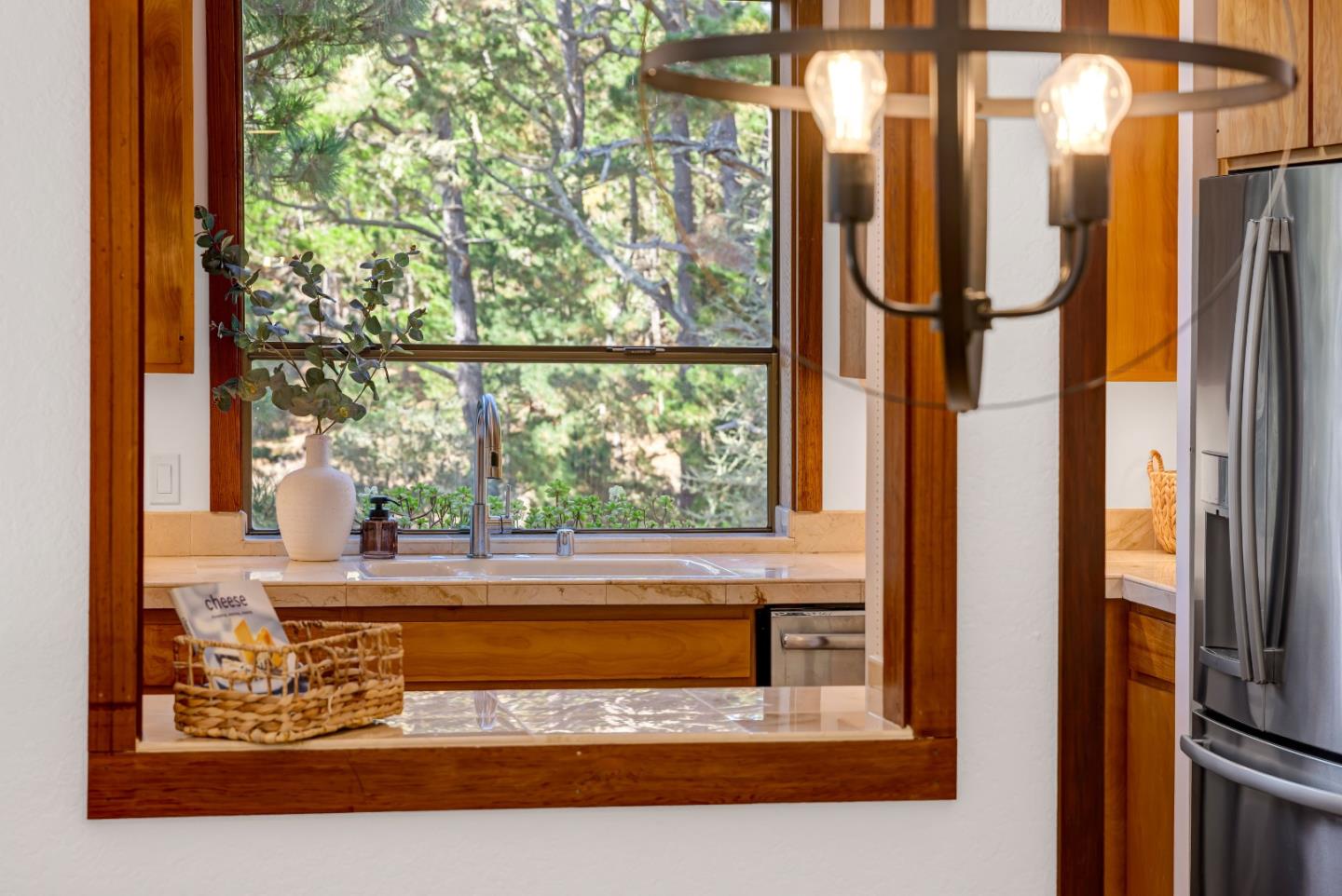 Detail Gallery Image 10 of 44 For 24520 Outlook Dr #16,  Carmel,  CA 93923 - 3 Beds | 2 Baths