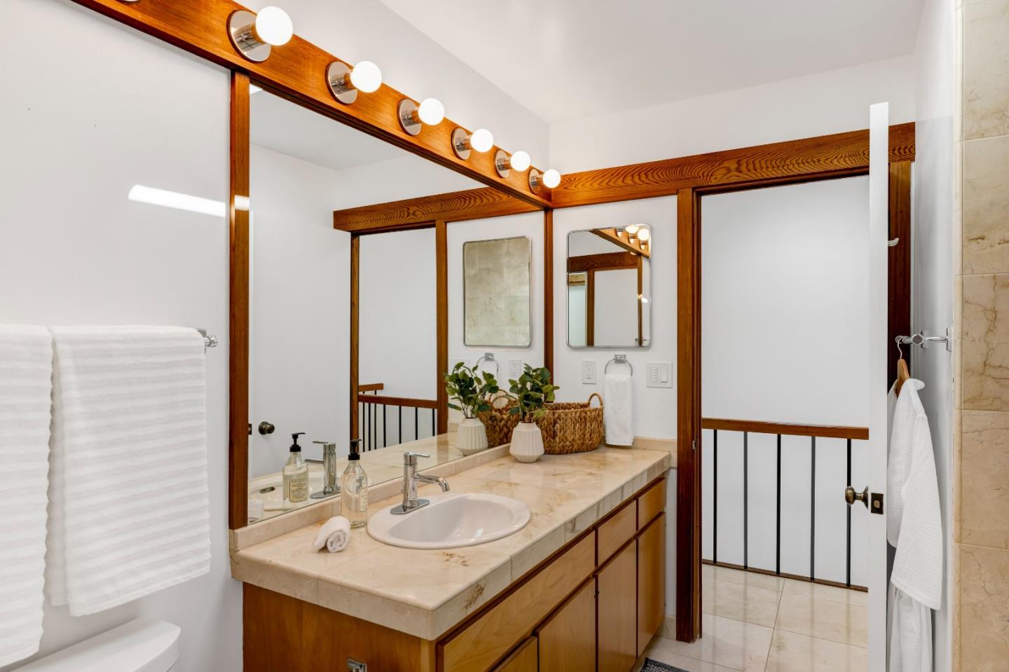 Detail Gallery Image 21 of 44 For 24520 Outlook Dr #16,  Carmel,  CA 93923 - 3 Beds | 2 Baths