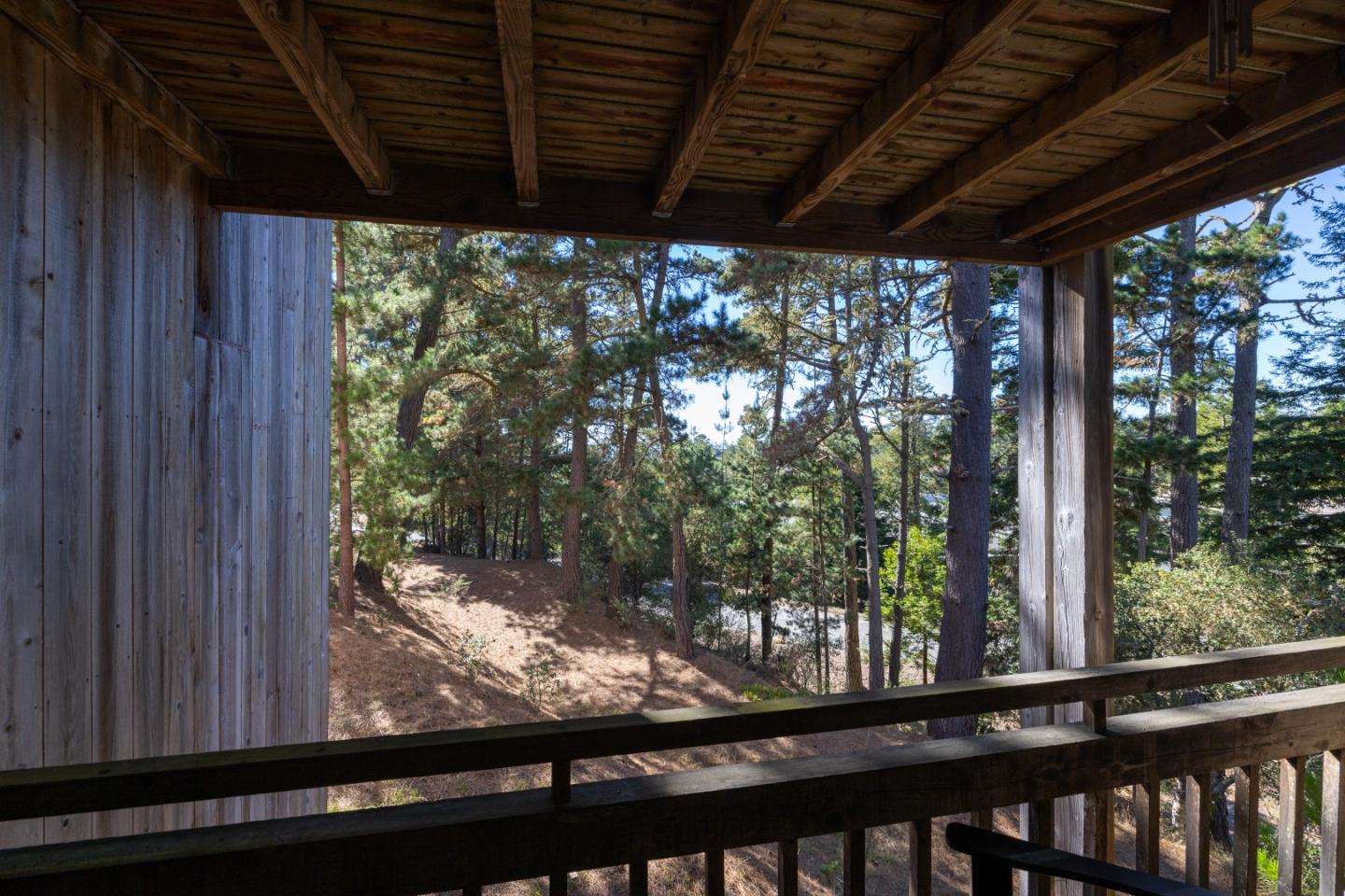 Detail Gallery Image 34 of 44 For 24520 Outlook Dr #16,  Carmel,  CA 93923 - 3 Beds | 2 Baths