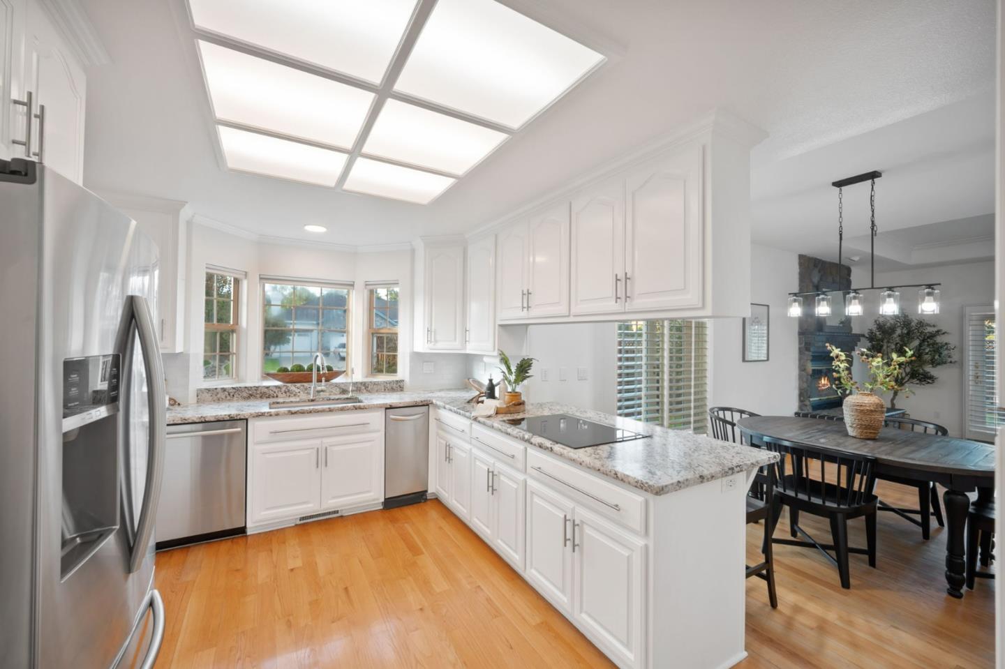 Detail Gallery Image 10 of 47 For 17252 Sandalwood Way, Morgan Hill,  CA 95037 - 4 Beds | 2/1 Baths