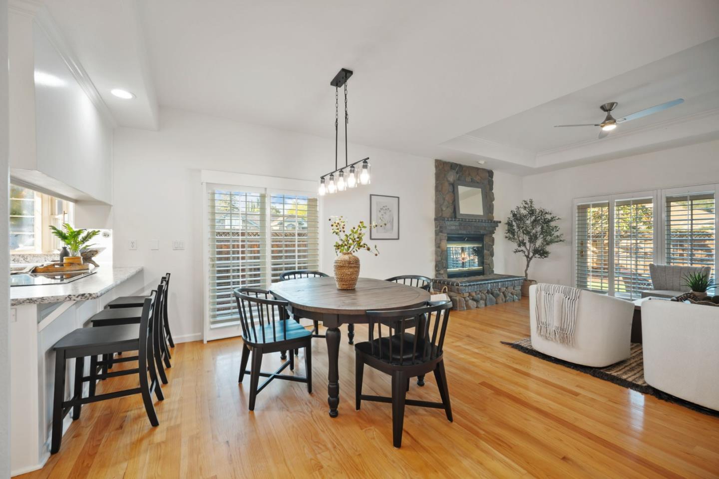 Detail Gallery Image 15 of 47 For 17252 Sandalwood Way, Morgan Hill,  CA 95037 - 4 Beds | 2/1 Baths