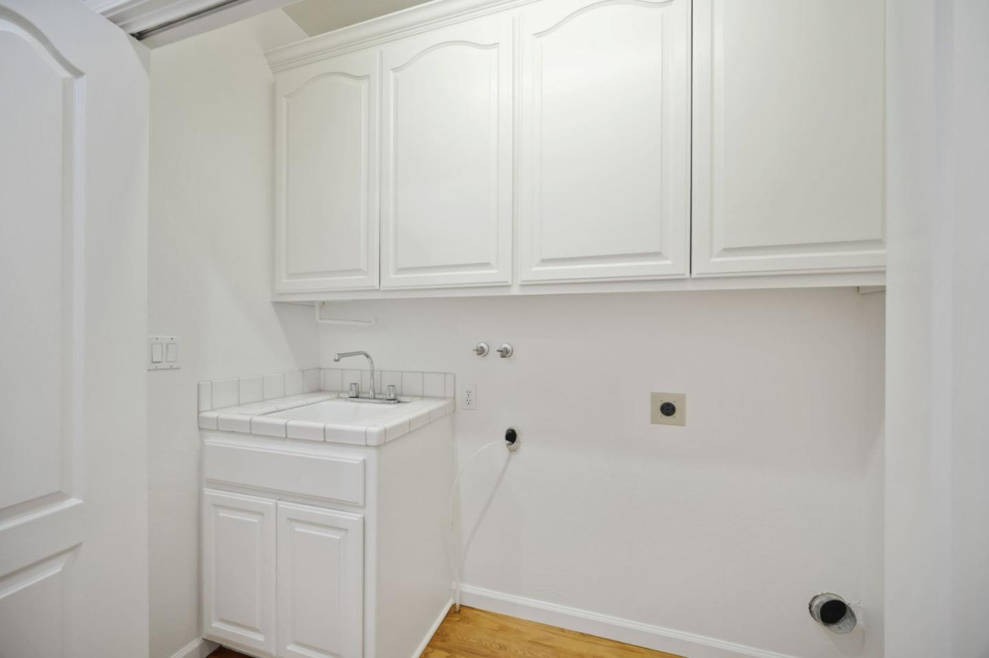 Detail Gallery Image 33 of 47 For 17252 Sandalwood Way, Morgan Hill,  CA 95037 - 4 Beds | 2/1 Baths