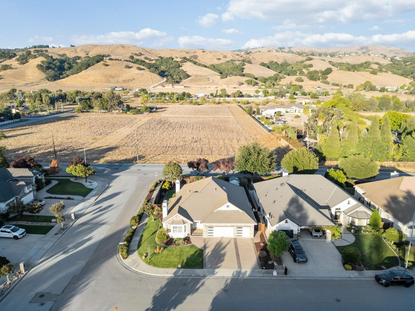 Detail Gallery Image 41 of 47 For 17252 Sandalwood Way, Morgan Hill,  CA 95037 - 4 Beds | 2/1 Baths