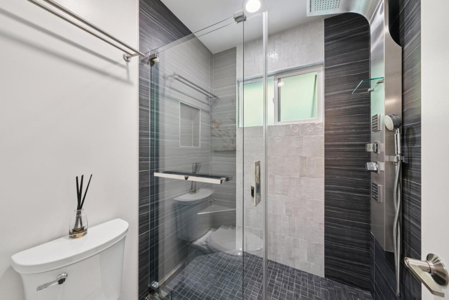 Detail Gallery Image 33 of 60 For 861 Flin Way, Sunnyvale,  CA 94087 - 4 Beds | 3 Baths
