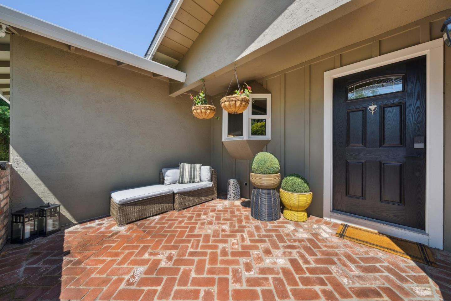 Detail Gallery Image 4 of 60 For 861 Flin Way, Sunnyvale,  CA 94087 - 4 Beds | 3 Baths