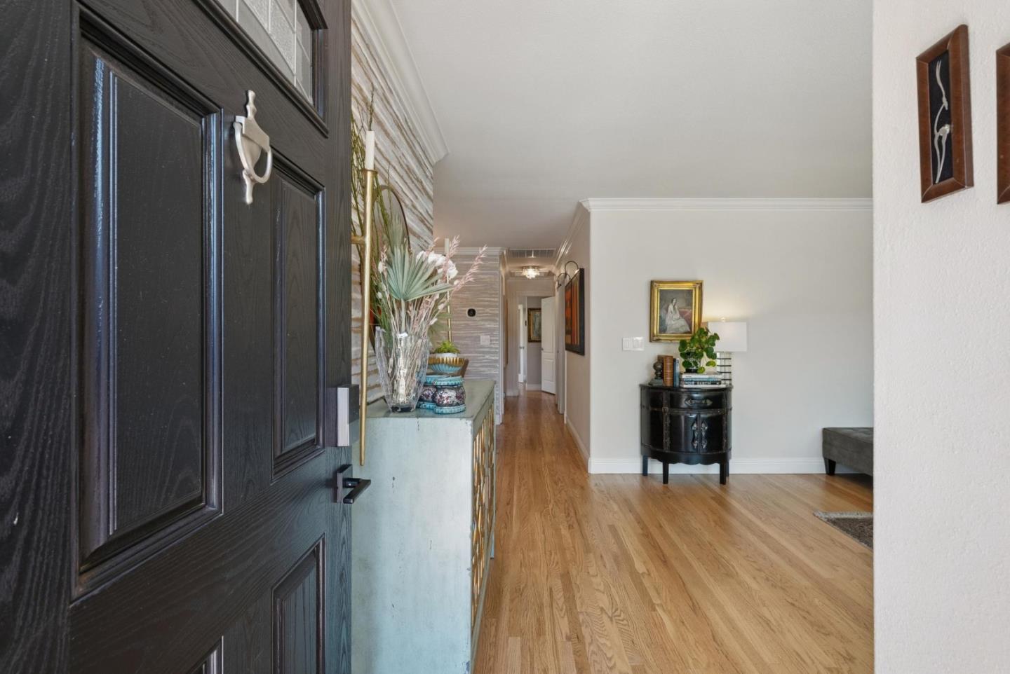 Detail Gallery Image 5 of 60 For 861 Flin Way, Sunnyvale,  CA 94087 - 4 Beds | 3 Baths