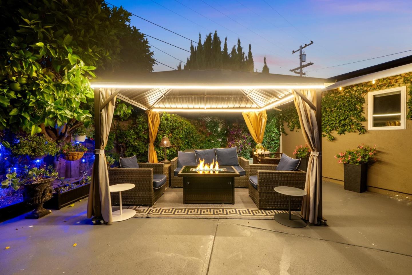 Detail Gallery Image 56 of 60 For 861 Flin Way, Sunnyvale,  CA 94087 - 4 Beds | 3 Baths