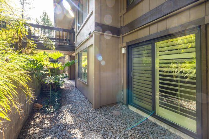 Detail Gallery Image 20 of 30 For Brittan Ave,  San Carlos,  CA 94070 - 2 Beds | 2 Baths