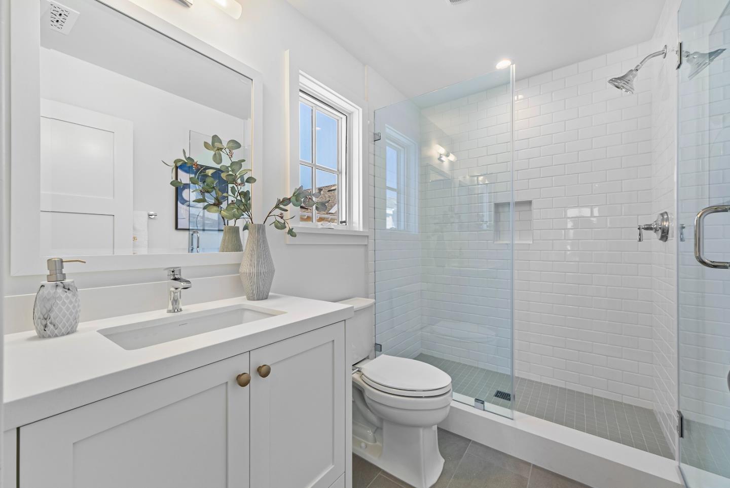 Detail Gallery Image 13 of 69 For 3231 Lanelle Pl, San Jose,  CA 95124 - 4 Beds | 4/1 Baths