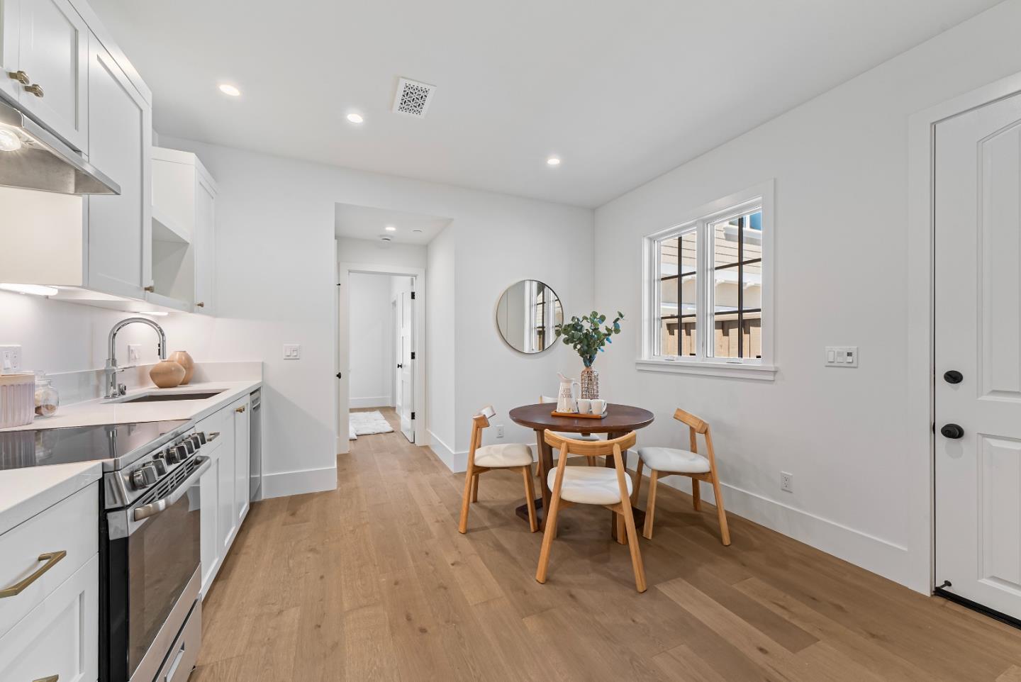 Detail Gallery Image 45 of 69 For 3231 Lanelle Pl, San Jose,  CA 95124 - 4 Beds | 4/1 Baths