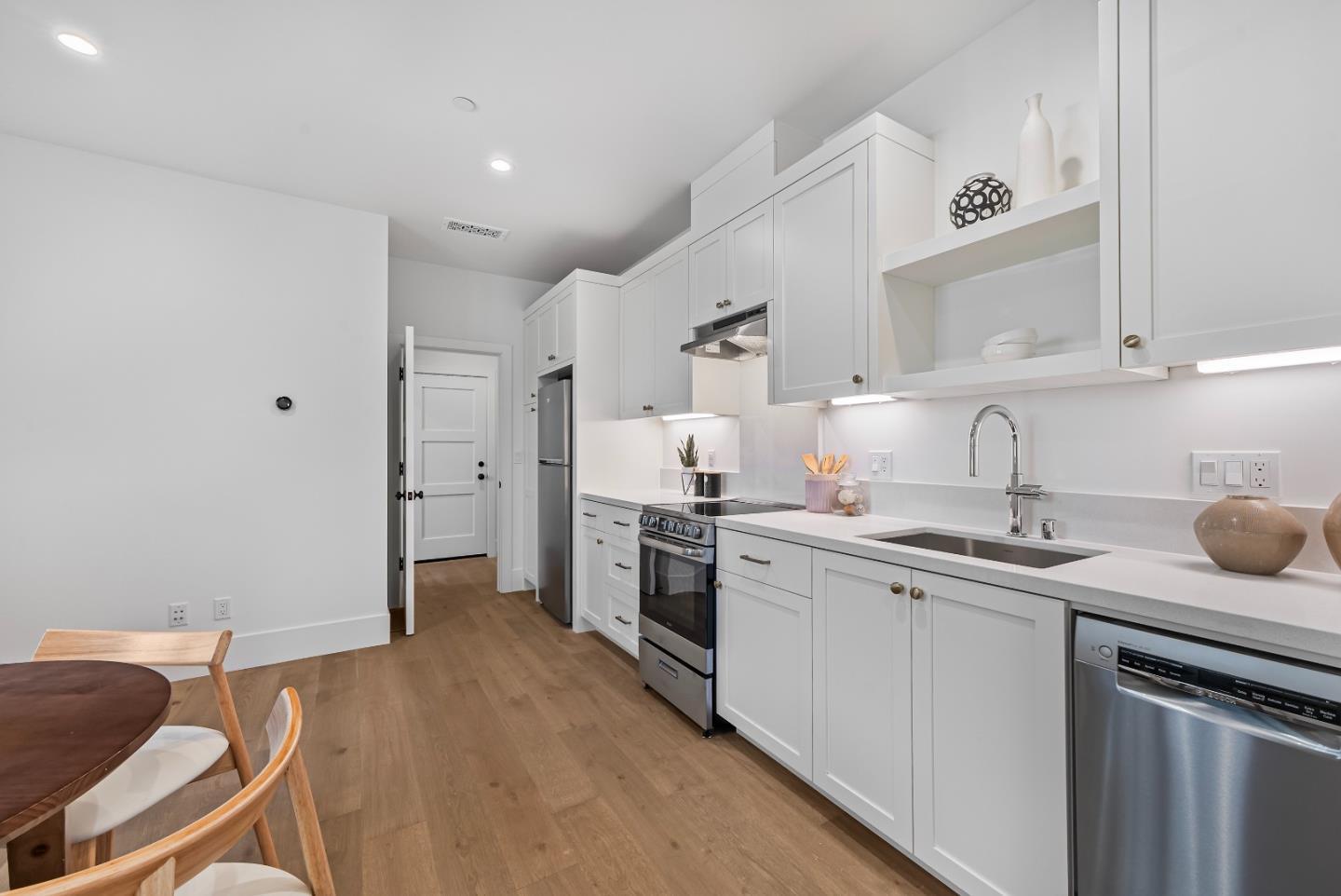 Detail Gallery Image 46 of 69 For 3231 Lanelle Pl, San Jose,  CA 95124 - 4 Beds | 4/1 Baths