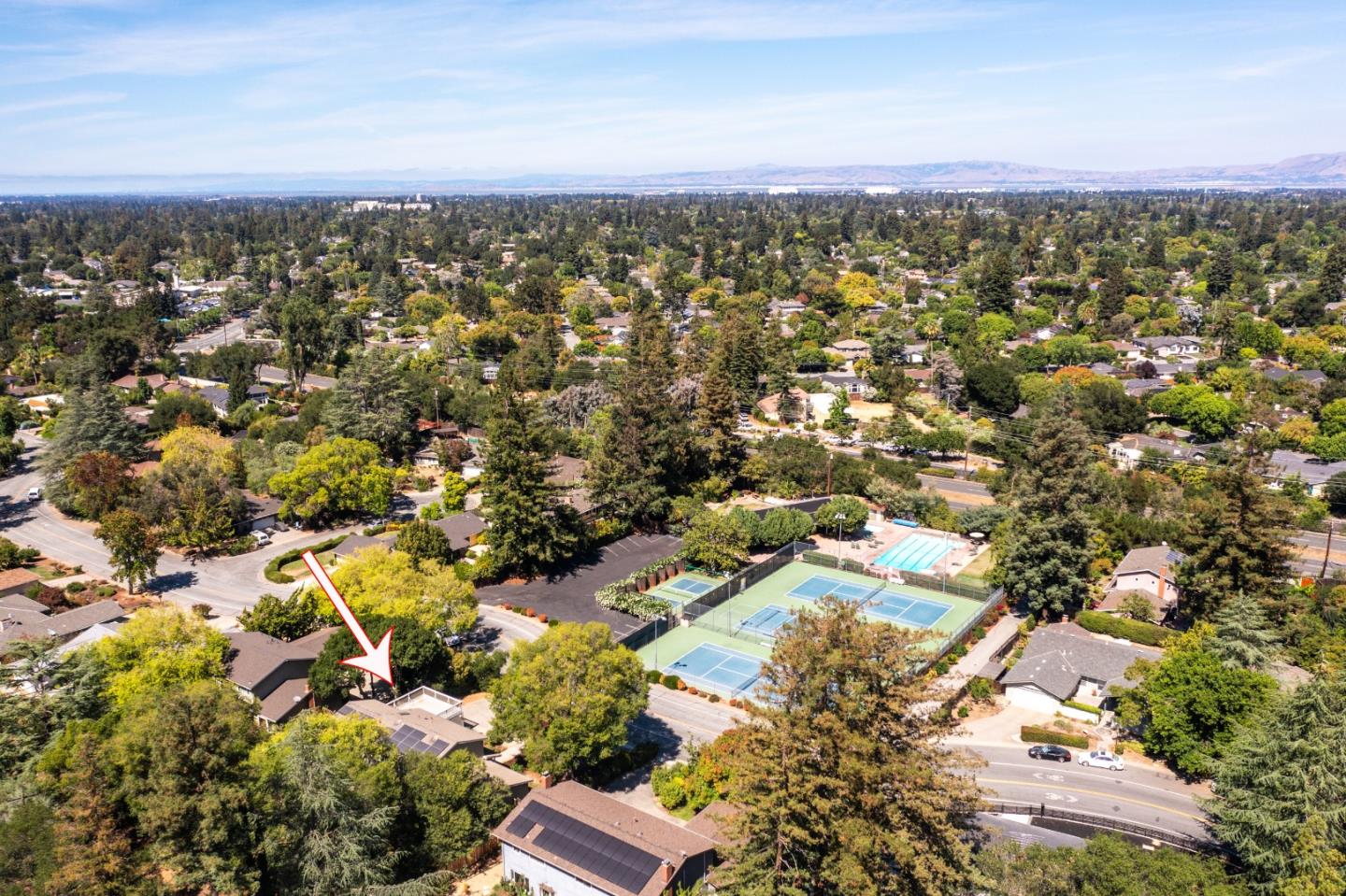Detail Gallery Image 11 of 42 For 1992 Deodara Dr, Los Altos,  CA 94024 - 5 Beds | 3/1 Baths