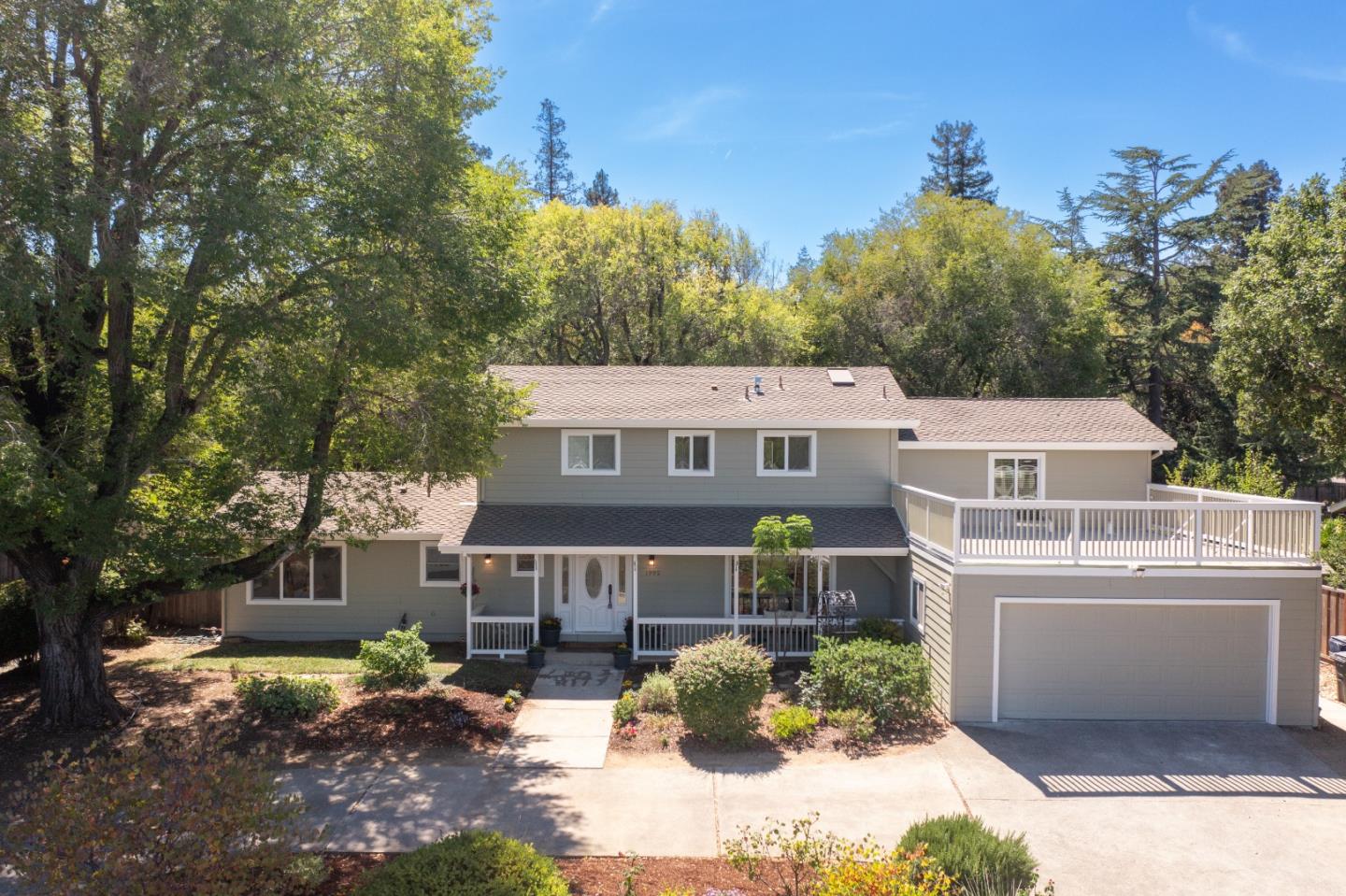 Detail Gallery Image 2 of 42 For 1992 Deodara Dr, Los Altos,  CA 94024 - 5 Beds | 3/1 Baths