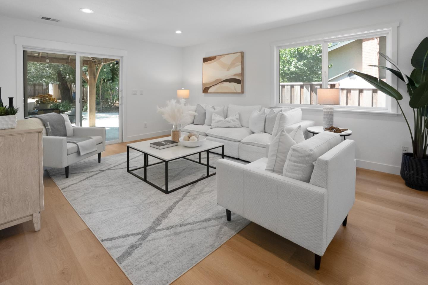 Detail Gallery Image 20 of 42 For 1992 Deodara Dr, Los Altos,  CA 94024 - 5 Beds | 3/1 Baths
