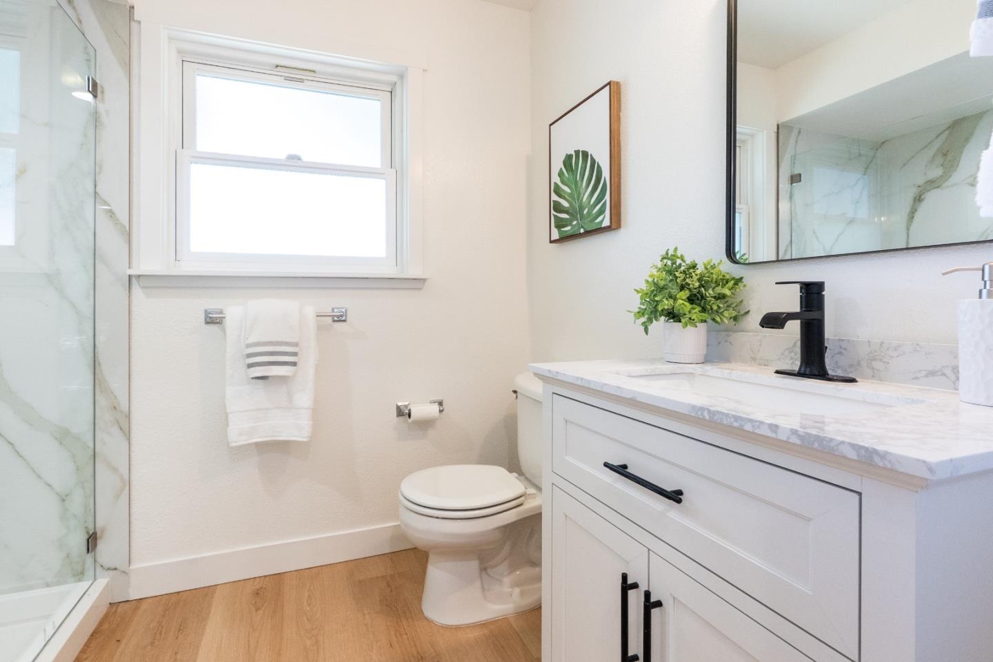 Detail Gallery Image 29 of 42 For 1992 Deodara Dr, Los Altos,  CA 94024 - 5 Beds | 3/1 Baths
