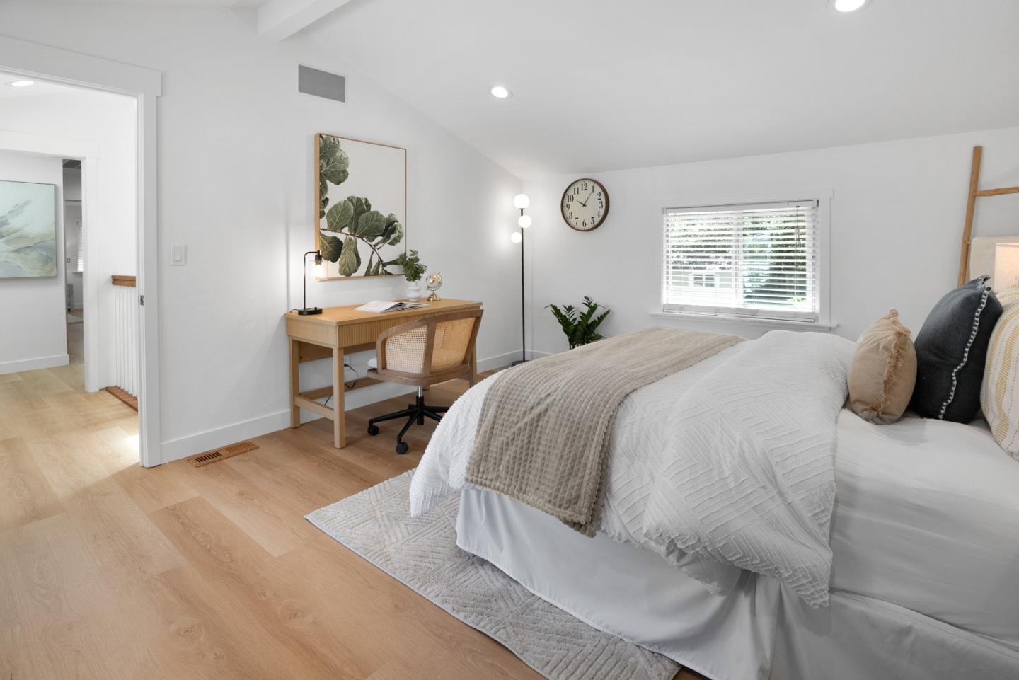 Detail Gallery Image 32 of 42 For 1992 Deodara Dr, Los Altos,  CA 94024 - 5 Beds | 3/1 Baths