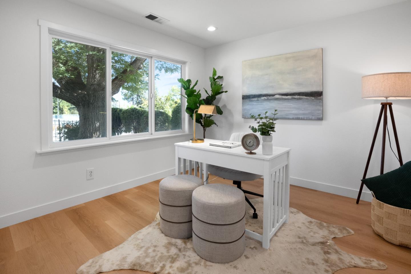 Detail Gallery Image 33 of 42 For 1992 Deodara Dr, Los Altos,  CA 94024 - 5 Beds | 3/1 Baths