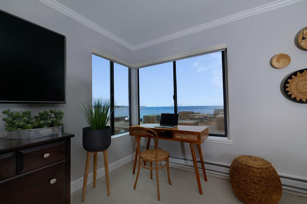Detail Gallery Image 16 of 29 For 125 Surf Way #433,  Monterey,  CA 93940 - 3 Beds | 2 Baths