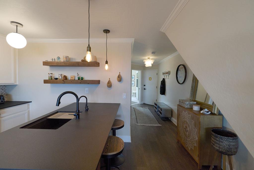 Detail Gallery Image 9 of 29 For 125 Surf Way #433,  Monterey,  CA 93940 - 3 Beds | 2 Baths