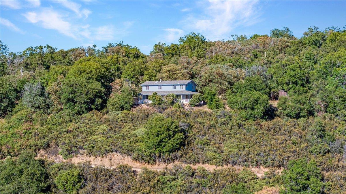 Detail Gallery Image 14 of 82 For 40101 Tassajara Rd, Carmel Valley,  CA 93924 - 3 Beds | 3 Baths