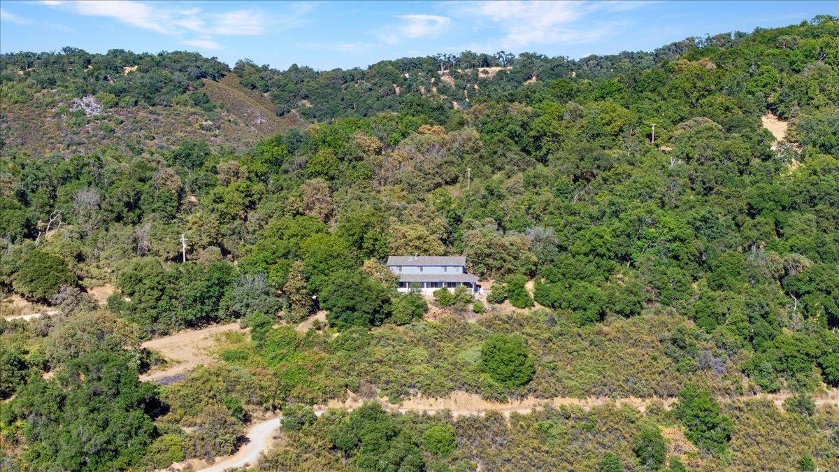 Detail Gallery Image 17 of 82 For 40101 Tassajara Rd, Carmel Valley,  CA 93924 - 3 Beds | 3 Baths