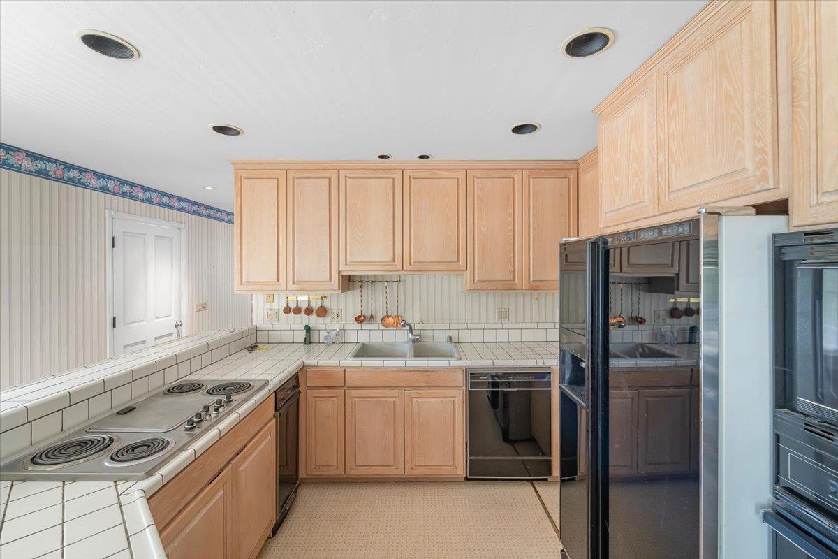 Detail Gallery Image 50 of 82 For 40101 Tassajara Rd, Carmel Valley,  CA 93924 - 3 Beds | 3 Baths