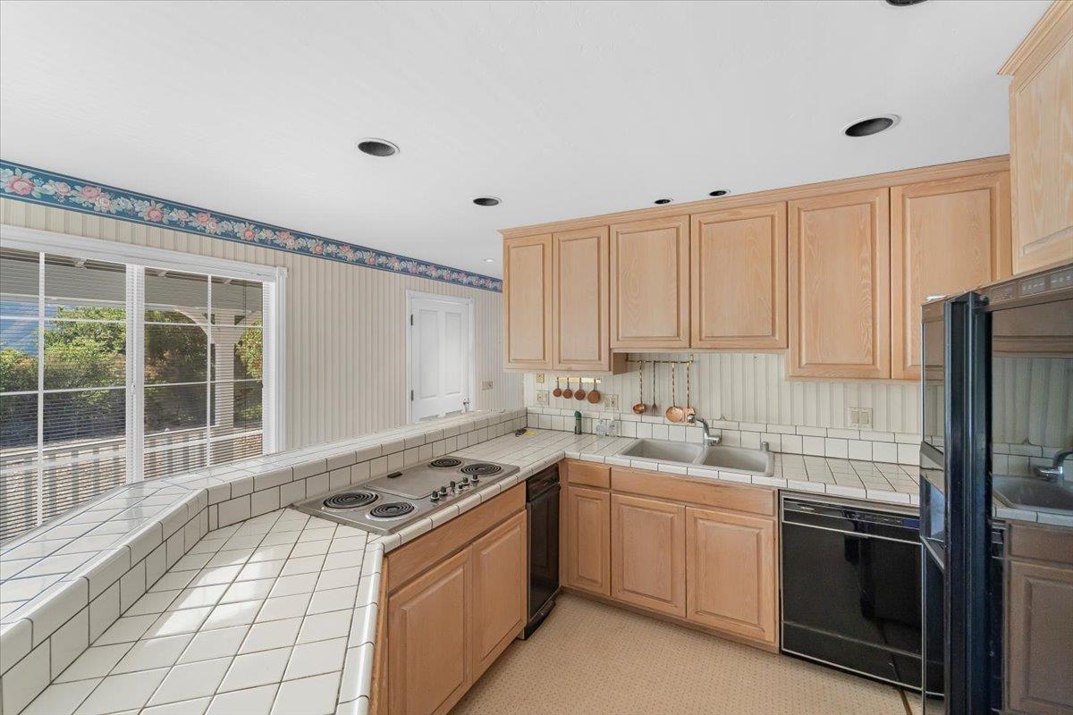 Detail Gallery Image 52 of 82 For 40101 Tassajara Rd, Carmel Valley,  CA 93924 - 3 Beds | 3 Baths