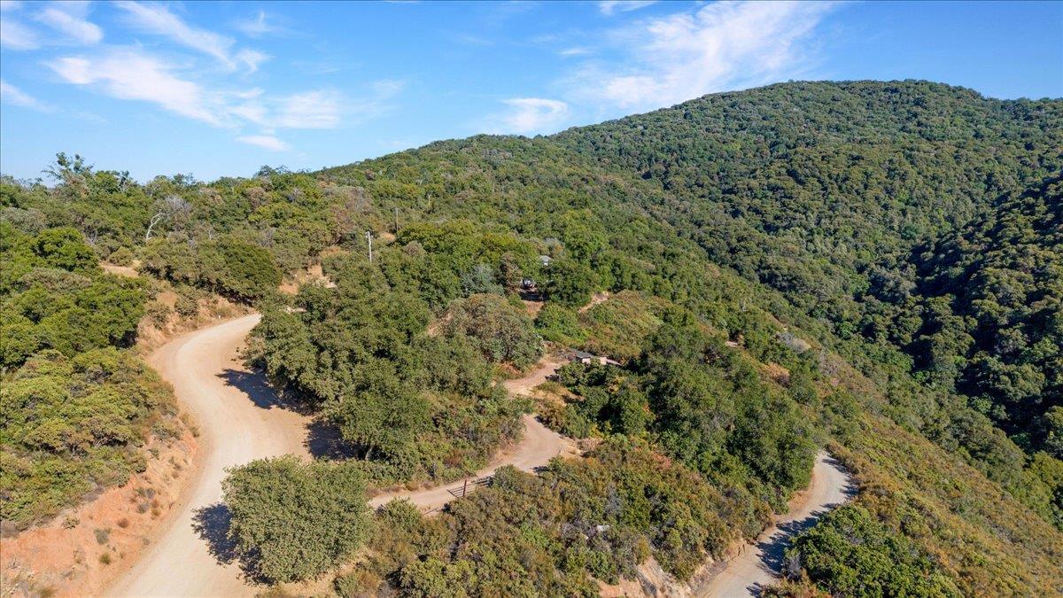 Detail Gallery Image 8 of 82 For 40101 Tassajara Rd, Carmel Valley,  CA 93924 - 3 Beds | 3 Baths