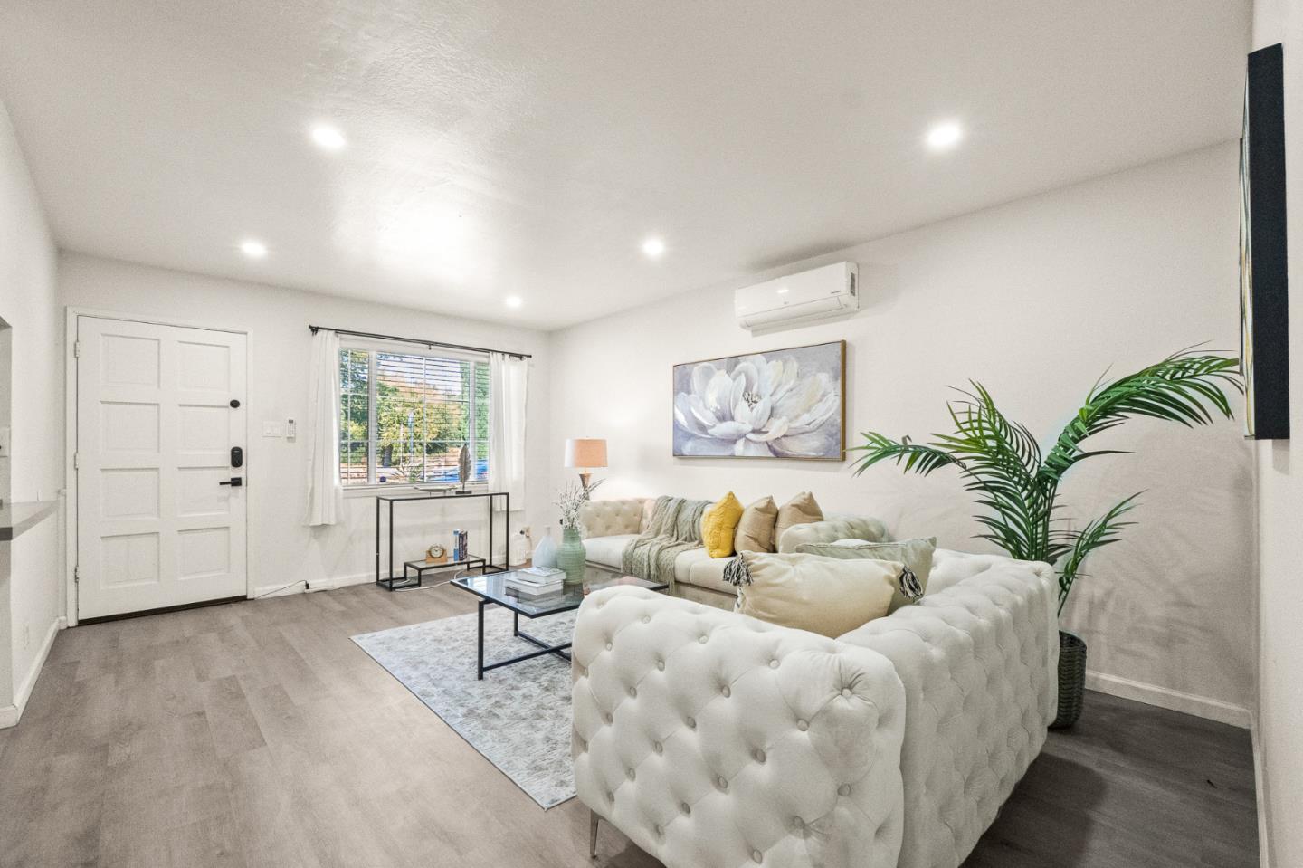 Detail Gallery Image 10 of 26 For 640 Coyote Rd, San Jose,  CA 95111 - 3 Beds | 2 Baths
