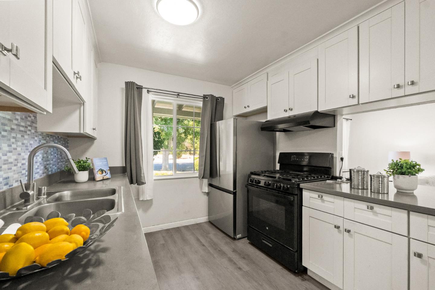 Detail Gallery Image 13 of 26 For 640 Coyote Rd, San Jose,  CA 95111 - 3 Beds | 2 Baths