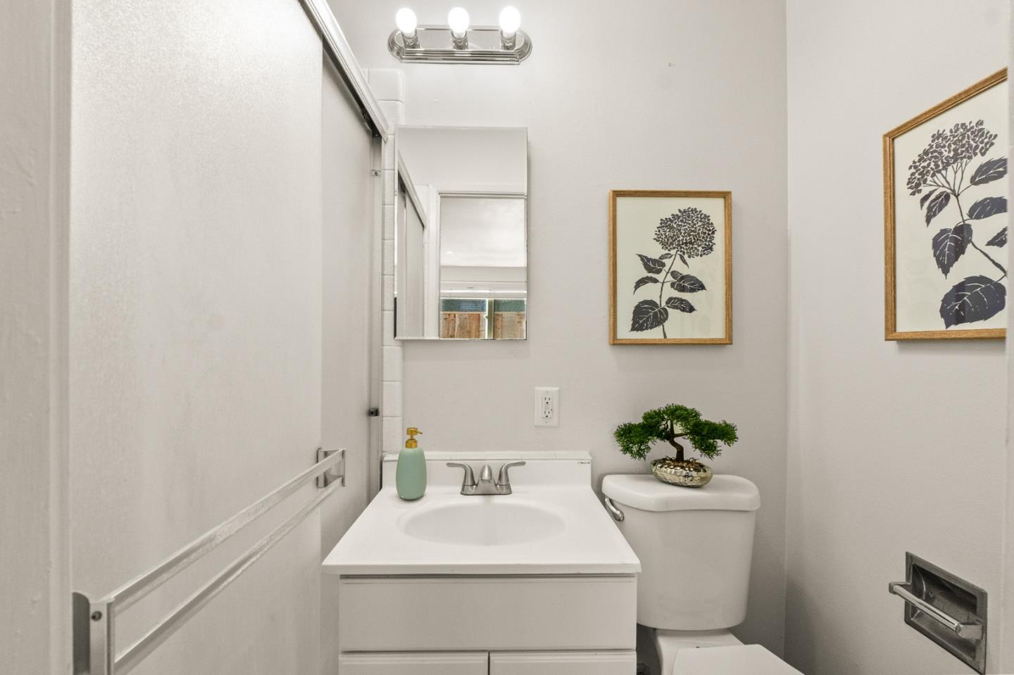 Detail Gallery Image 19 of 26 For 640 Coyote Rd, San Jose,  CA 95111 - 3 Beds | 2 Baths